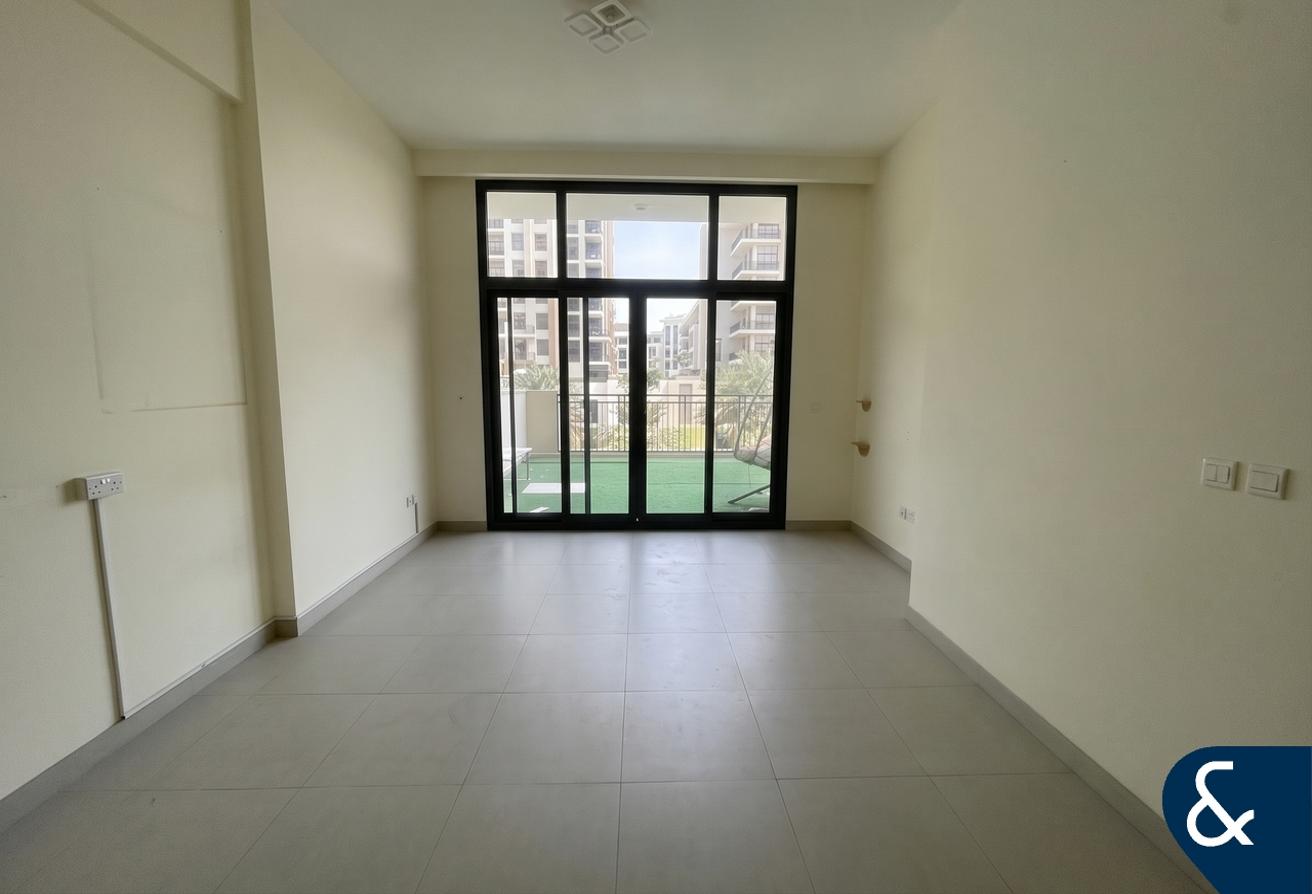 Park View | Large Terrace | Available Now photo 4