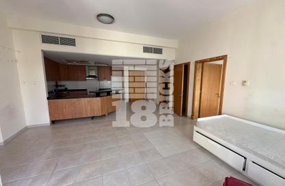 شقة - غرفة نوم - 2 حمامات للبيع في المبنى 206 - طراز مغولي - ديسكفري جاردنز - دبي