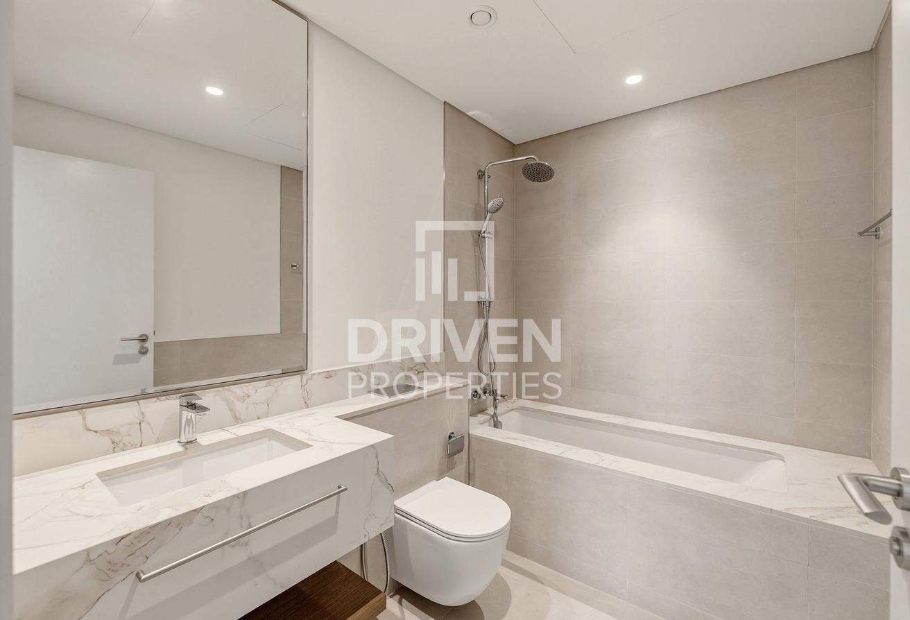 Corner Unit | Spacious Layout | Premium Area photo 12