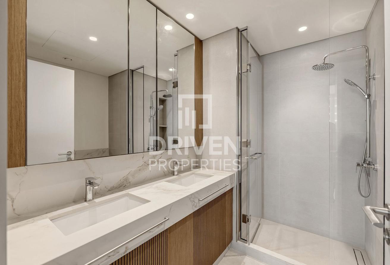 Corner Unit | Spacious Layout | Premium Area photo 13