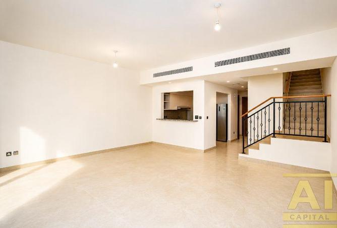 127011188 - Property Main Image
