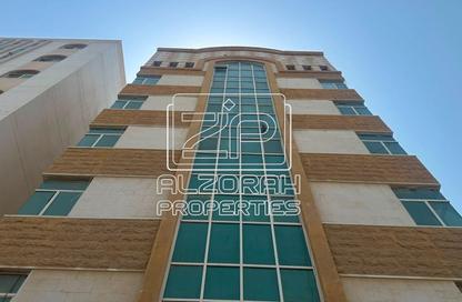 Whole Building - 7+ Bedrooms - 7+ Bathrooms for sale in Al Musalla - Sharjah