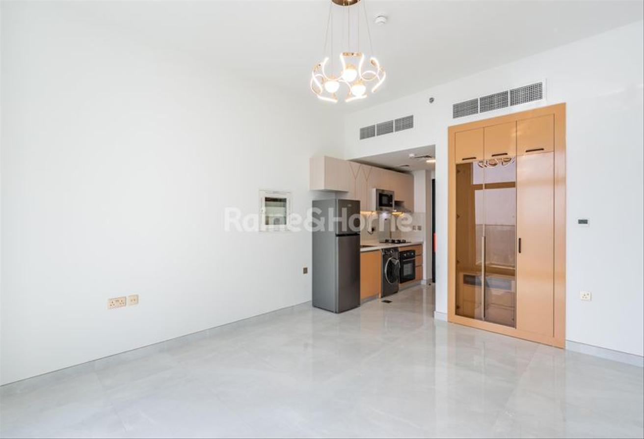 1 Month FREE I Brand New | Low Floor photo 4