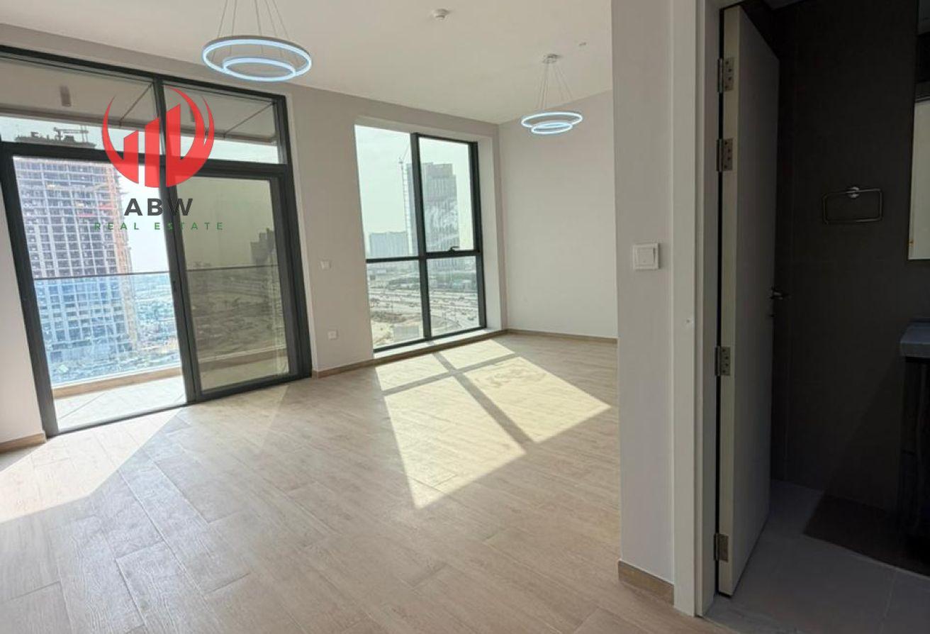 Spacious 1BR Apartment | Prime Location photo 4