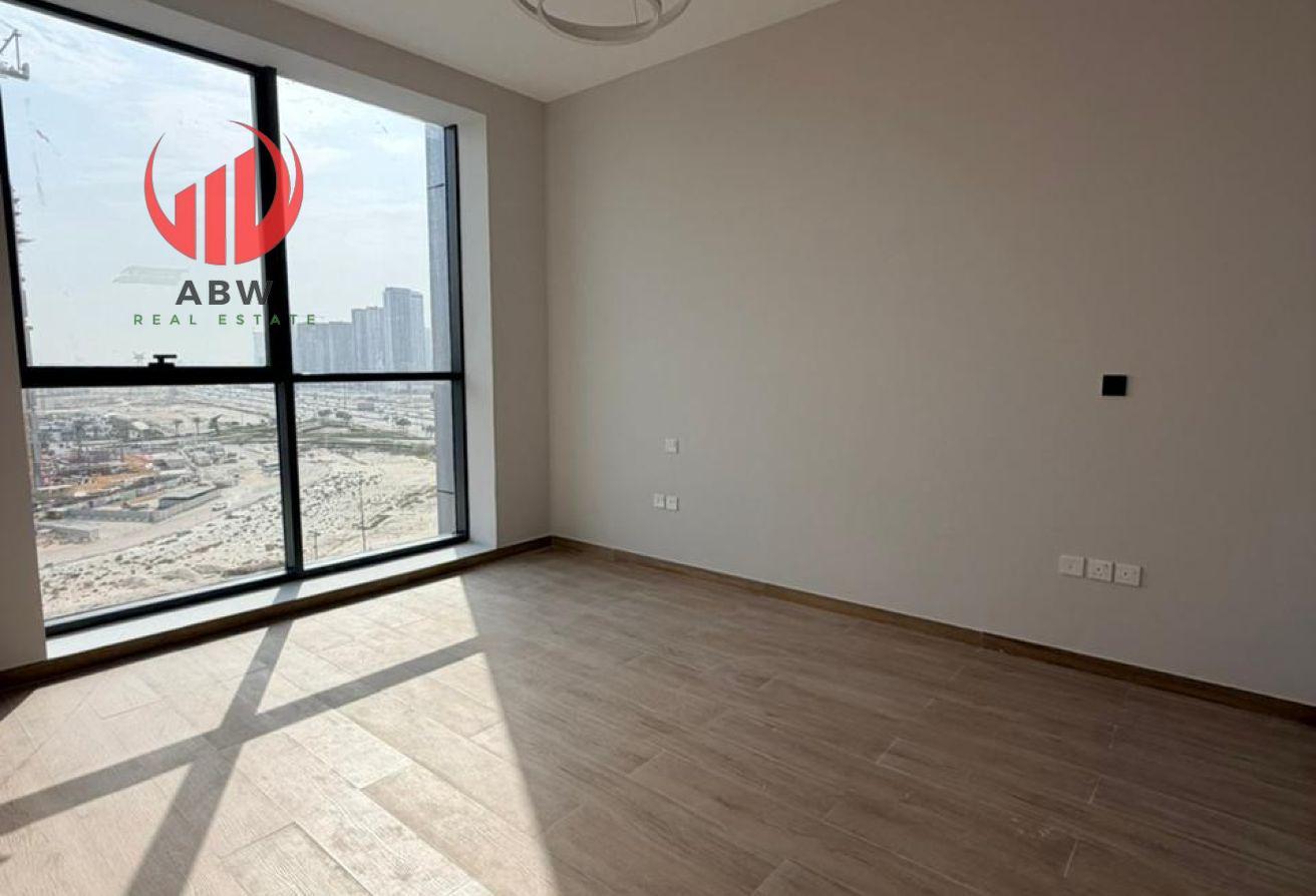 Spacious 1BR Apartment | Prime Location photo 7