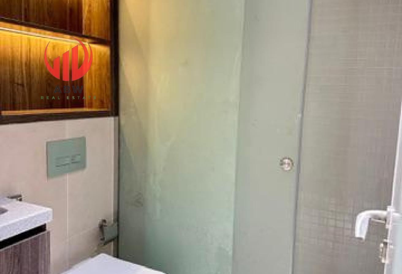Spacious 1BR Apartment | Prime Location photo 14