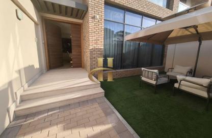 Villa - 4 Bedrooms - 5 Bathrooms for rent in Eleganz by Danube - District 14 - Jumeirah Village Circle - Dubai