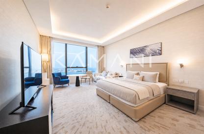 Apartment - Studio - 1 for rent in The Palm Tower - Palm Jumeirah - Dubai