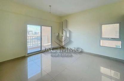 Apartment - 3 Bedrooms - 3 Bathrooms for rent in Centrium Tower 4 - Centrium Towers - Dubai Production City (IMPZ) - Dubai