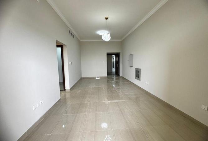 75033221 - Property Image 3