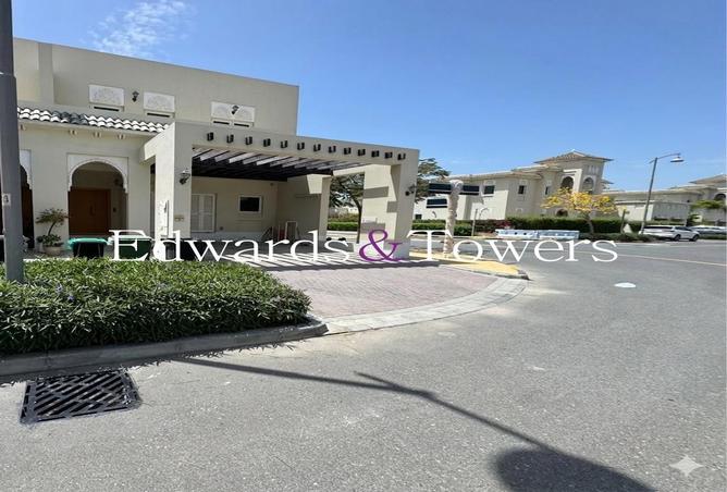 74242532 - صورة العقار 2