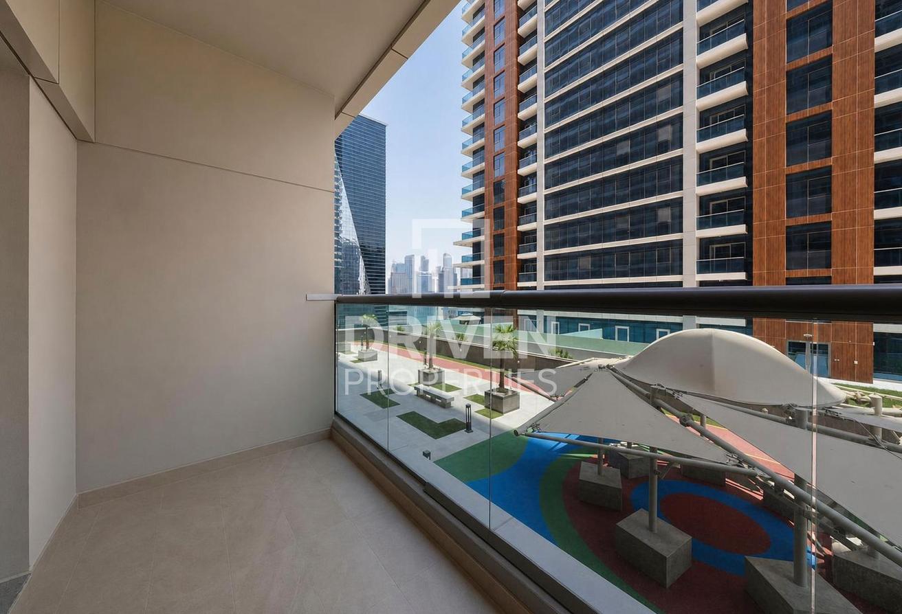 Fully Furnished | Spacious Layout | Low Floor photo 10