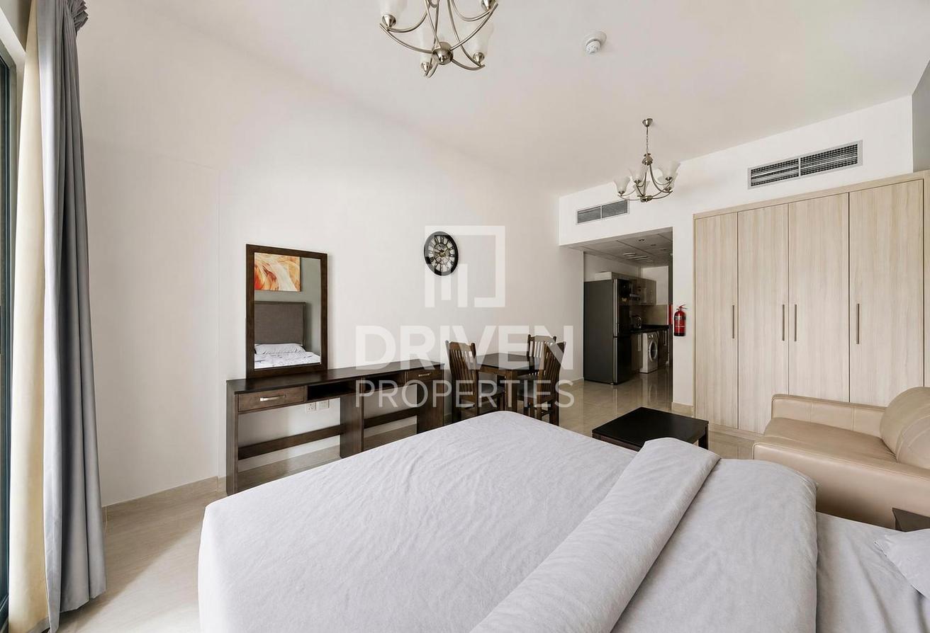 Fully Furnished | Spacious Layout | Low Floor photo 6