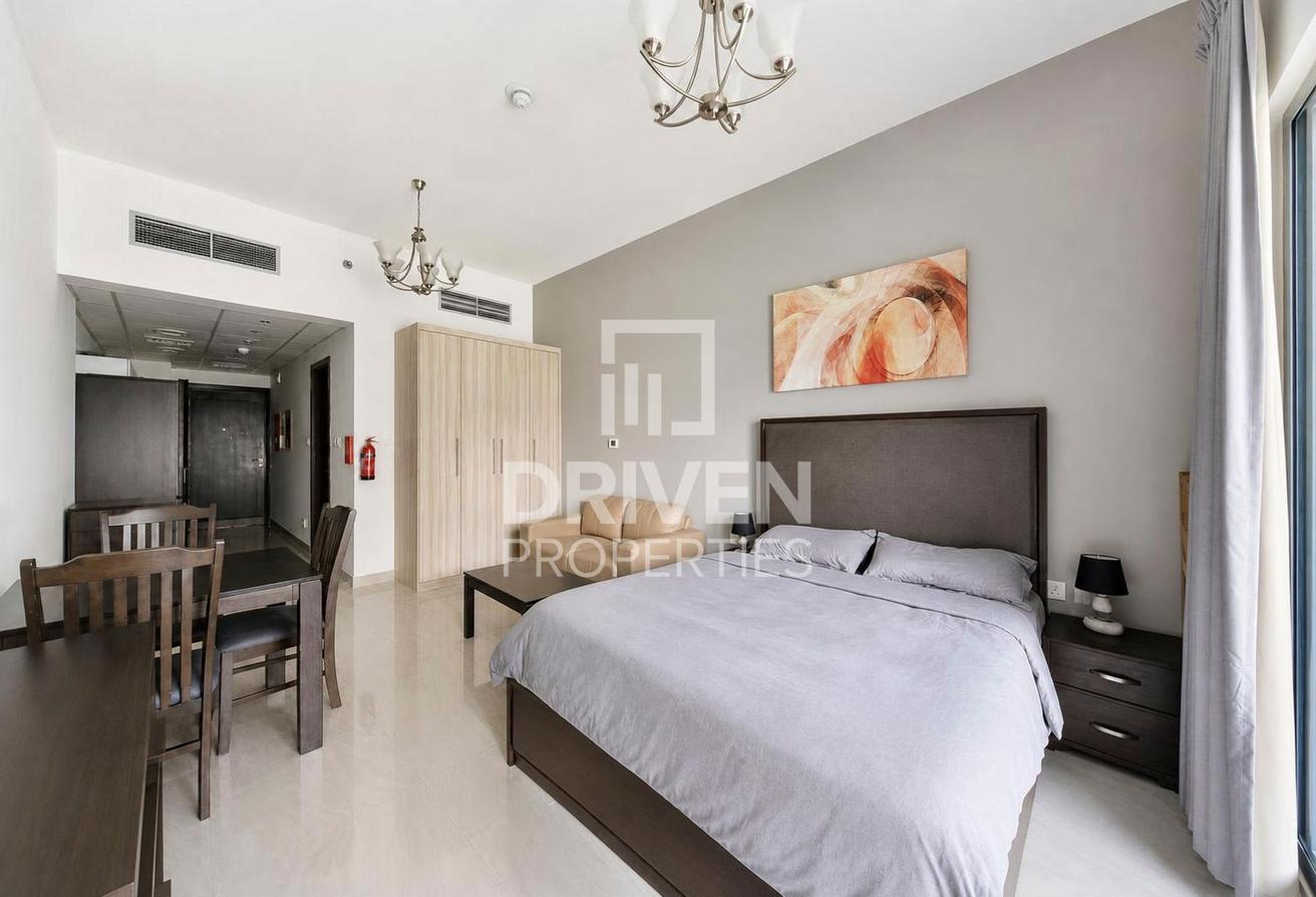 Fully Furnished | Spacious Layout | Low Floor photo 4