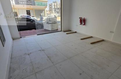 Shop - Studio - 1 Bathroom for rent in Ajman Global City - Al Alia - Ajman