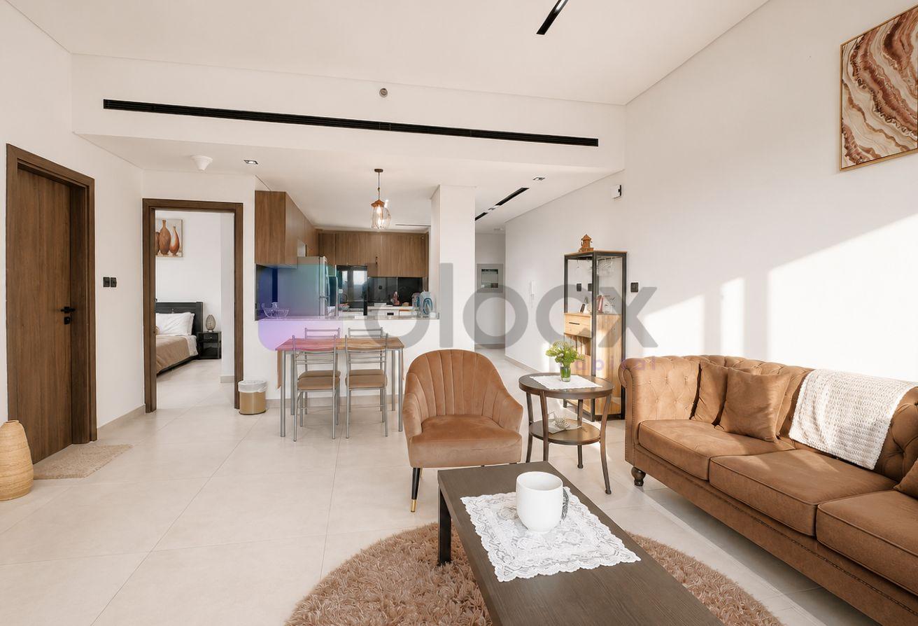 READY TO MOVE | FULLY FURNISHED | SPACIOUS LAYOUT - Image 2