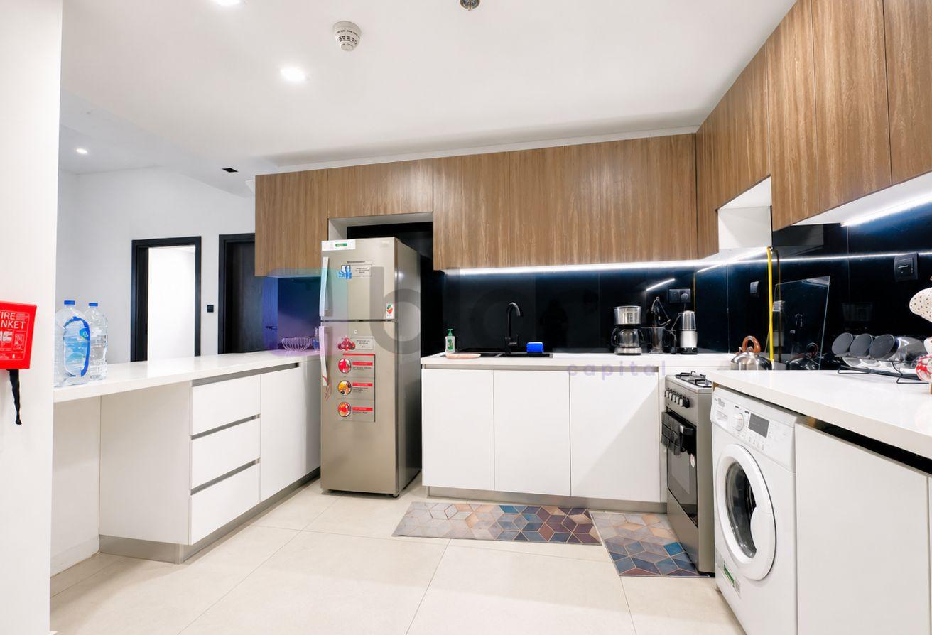 READY TO MOVE | FULLY FURNISHED | SPACIOUS LAYOUT - Image 6