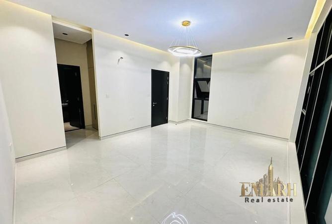 81963074 - صورة العقار 2