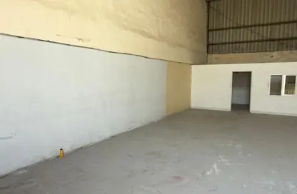 Warehouse - Studio - 1 Bathroom for rent in Mussafah Industrial Area - Mussafah - Abu Dhabi