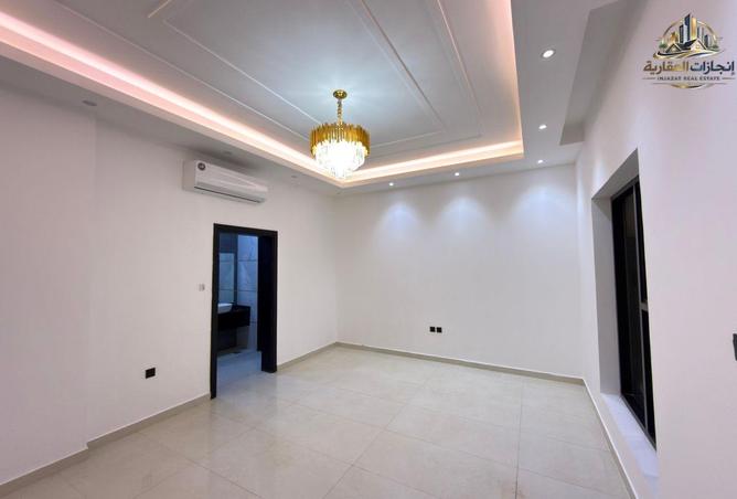 104256412 - Property Image 3