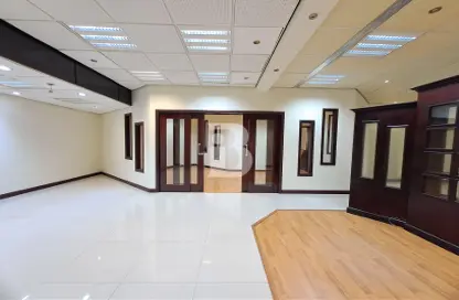 Office Space - Studio - 2 Bathrooms for rent in City Center Building - Hamdan Street - Abu Dhabi