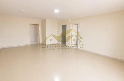 Apartment - 1 Bathroom for rent in Al Mankhool - Bur Dubai - Dubai