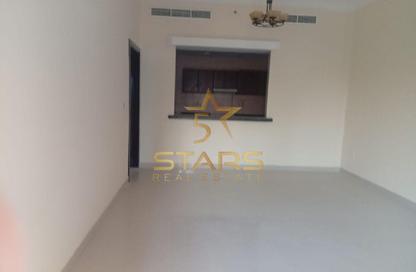 Apartment - 1 - 2 for rent in Skyline 1 - International City Phase 2 - Al Warsan 4 - Al Warsan - Dubai