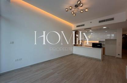 Apartment - 1 Bedroom - 2 Bathrooms for rent in The East Crest by Meteora - District 17 - Jumeirah Village Circle - Dubai