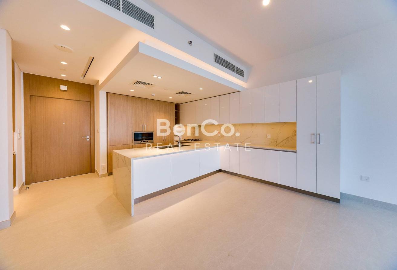 2BR High Floor | Golf Views | Multiple Options photo 9