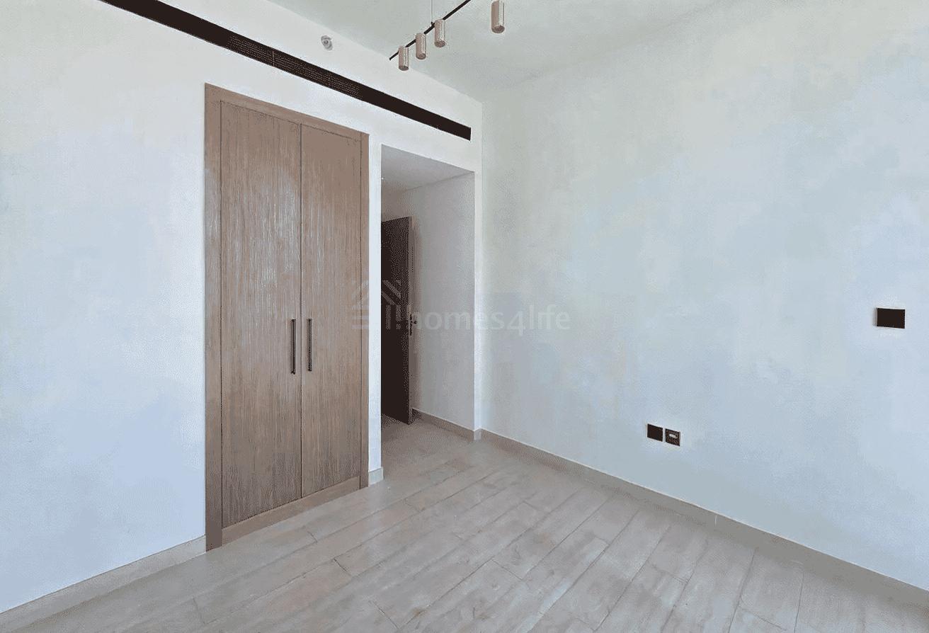 Brand New | Corner Unit | Vacant photo 7