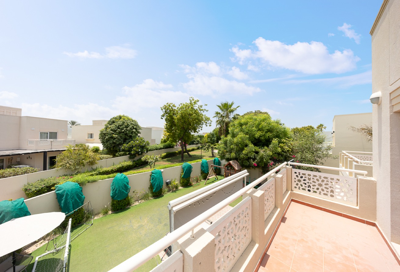 5 bedroom villa in Meadows 6, Meadows: 29