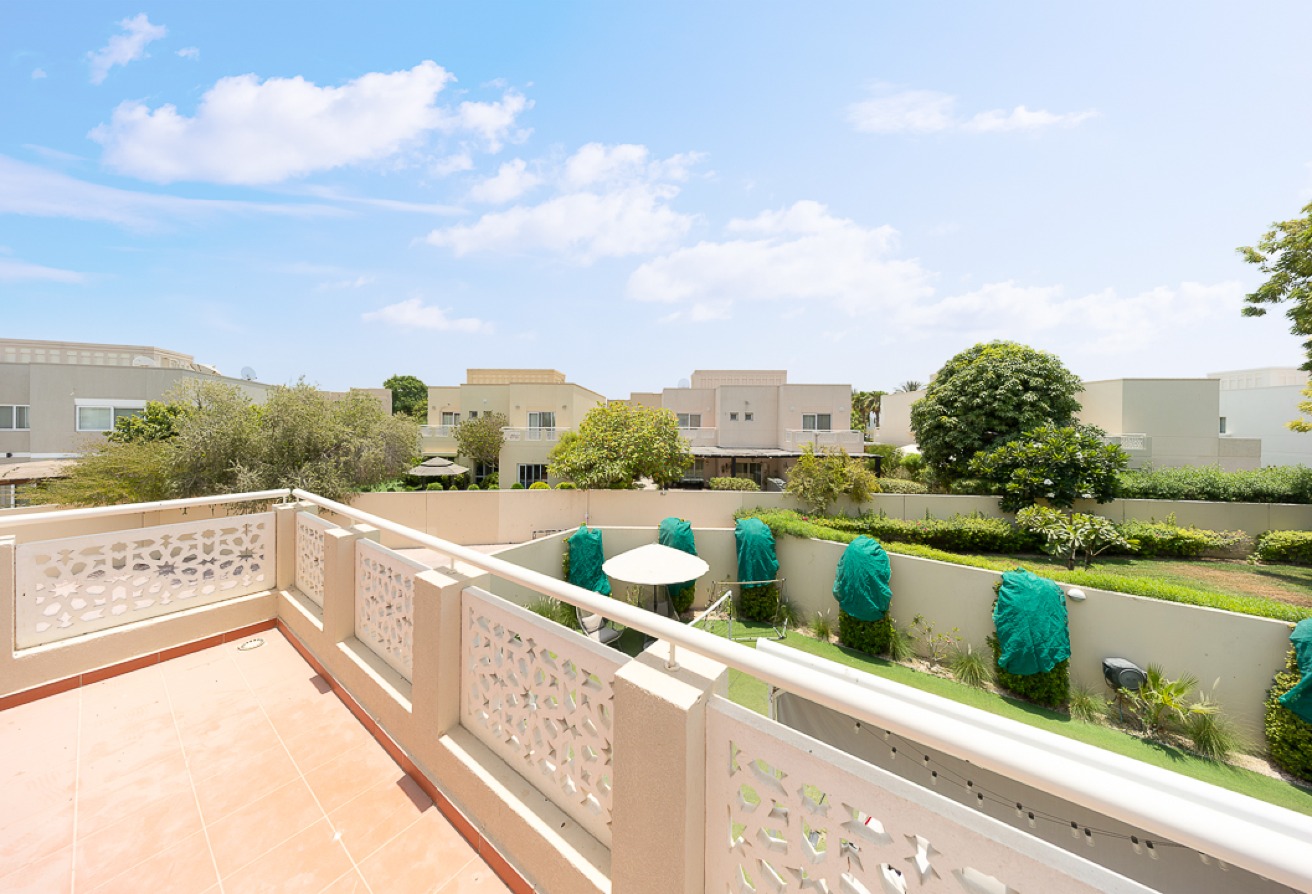 5 bedroom villa in Meadows 6, Meadows: 30