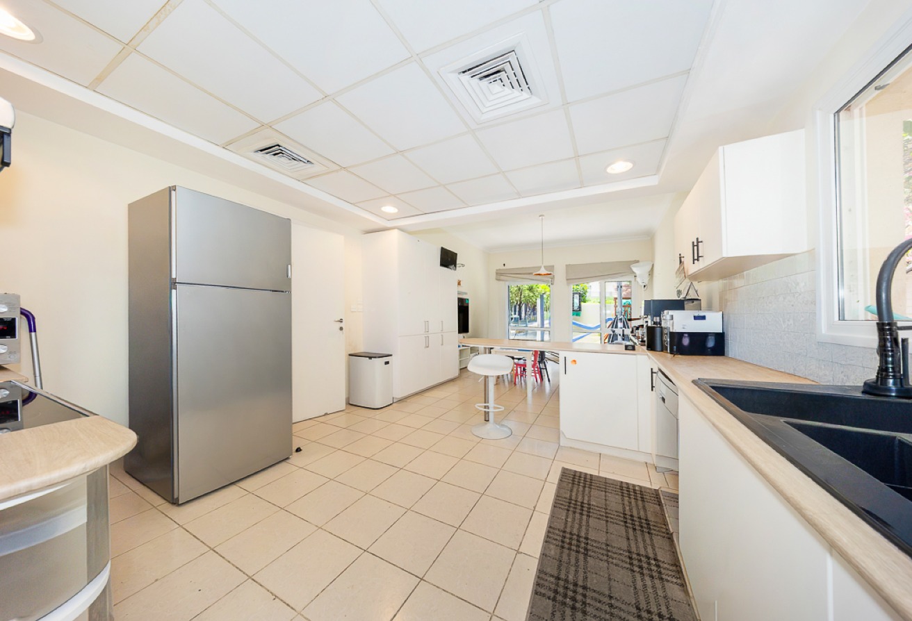 5 bedroom villa in Meadows 6, Meadows: 14