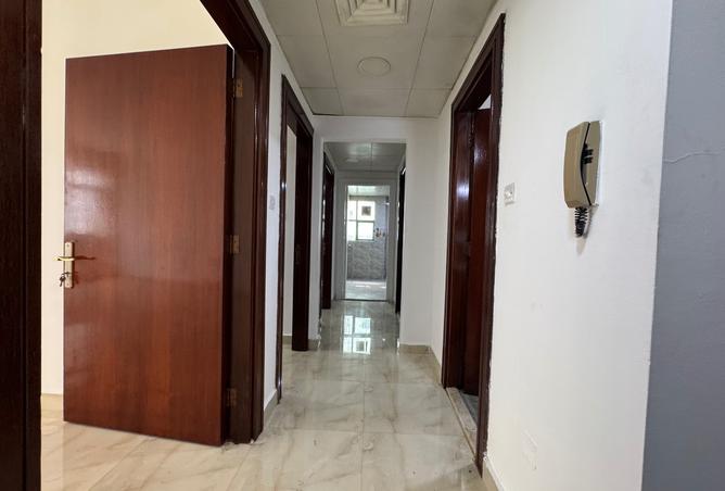 2 BR Apartment in hamdan street