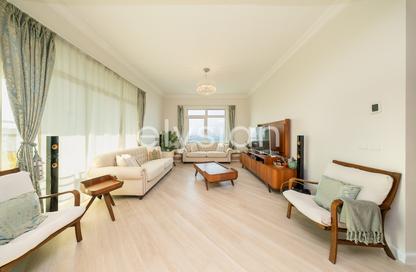 Apartment - 3 - 4 for rent in Al Basri - Shoreline Apartments - Palm Jumeirah - Dubai