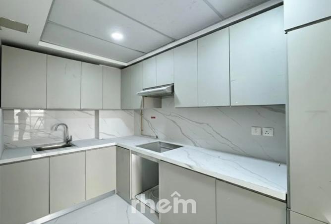 98241478 - Property Image 3