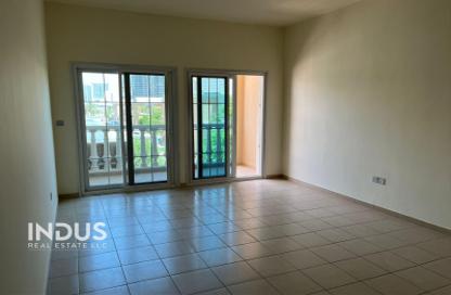 Villa - 3 - 4 for rent in Nakheel Villas - District 12 - Jumeirah Village Circle - Dubai