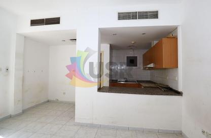 شقة - 1 حمام للايجار في عود ميثاء - بر دبي - دبي شقة - 1 حمام للايجار في عود ميثاء - بر دبي - دبي