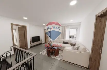 فيلا - 4 غرف نوم - 8 حمامات للبيع في في الريمان 2 - الشامخة - أبوظبي