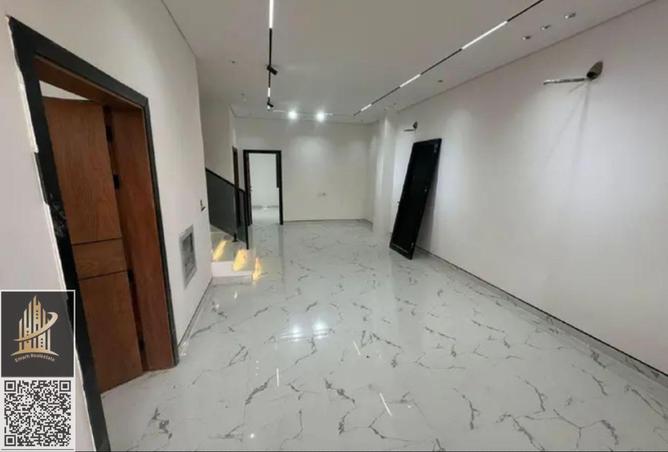 53193795 - Property Image 2