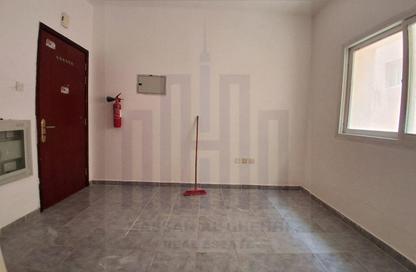 Apartment - Studio - 1 for rent in Fire Station Road - Muwaileh - Sharjah Apartment - Studio - 1 for rent in Fire Station Road - Muwaileh - Sharjah