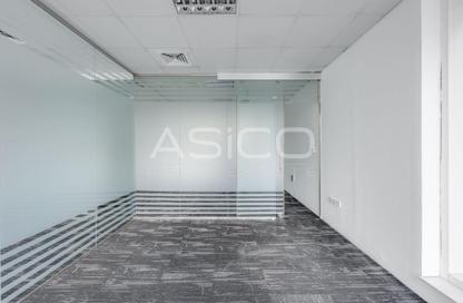 Office Space - Studio for rent in Churchill Towers - Business Bay - Dubai