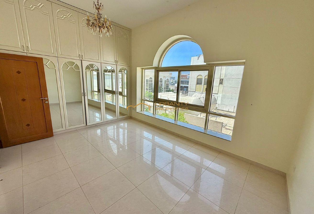 Spacious 5BR Villa | Shared Pool | Jumeirah 1 photo 9