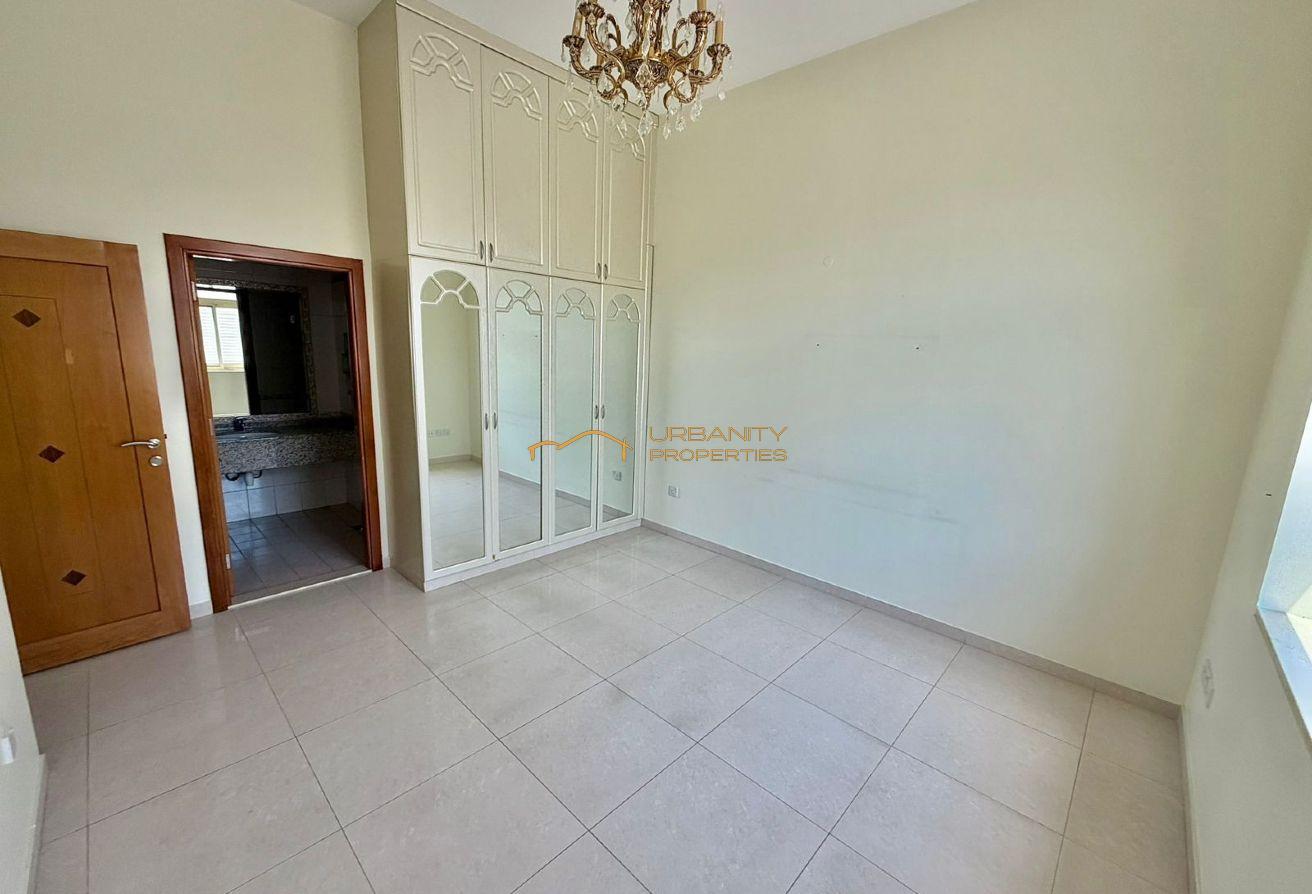 Spacious 5BR Villa | Shared Pool | Jumeirah 1 photo 18