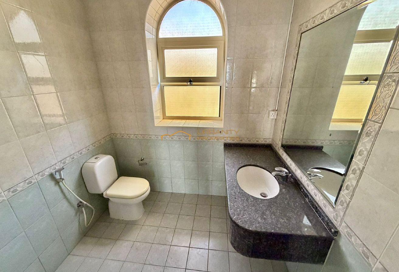 Spacious 5BR Villa | Shared Pool | Jumeirah 1 photo 23