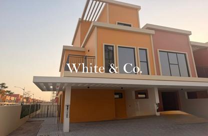 Townhouse - 5 - 6 for rent in Portofino - Damac Lagoons - Dubai