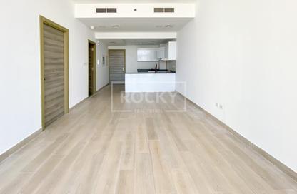 Apartment - 1 Bedroom - 2 Bathrooms for rent in Bloom Towers B - Bloom Towers - District 10 - Jumeirah Village Circle - Dubai Apartment - 1 Bedroom - 2 Bathrooms for rent in Bloom Towers B - Bloom Towers - District 10 - Jumeirah Village Circle - Dubai