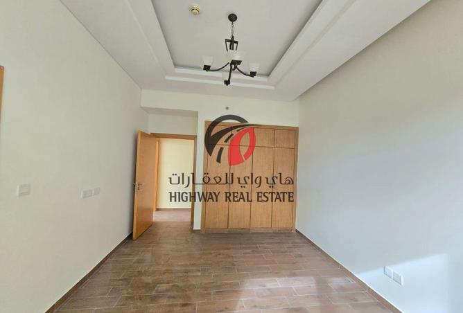 53600411 - Property Image 3