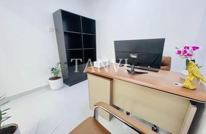 Office Space - Studio - 1 Bathroom for rent in Horizone Building - Port Saeed - Deira - Dubai