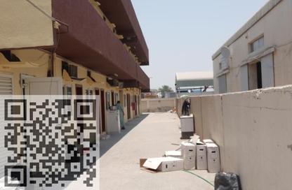 سكن عمال - استوديو - 8 حمامات للايجار في المنطقة الصناعية رقم 3 - المنطقة الصناعية بالشارقة - الشارقة سكن عمال - استوديو - 8 حمامات للايجار في المنطقة الصناعية رقم 3 - المنطقة الصناعية بالشارقة - الشارقة